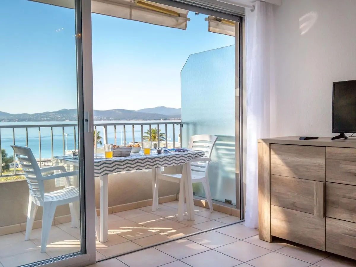 Apartment Appartement 2 Pieces Avec Terrasse - Plage A 50M - Climatise - Proche Gare Et Commerces - Fr-1-466A-4 Saint-Raphael