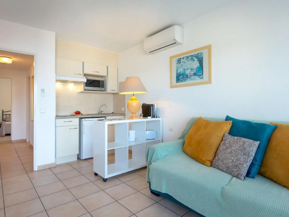 Appartement 2 Pieces Avec Terrasse - Plage A 50M - Climatise - Proche Gare Et Commerces - Fr-1-466A-4 Saint-Raphael  Apartment Saint-Raphael (Var)